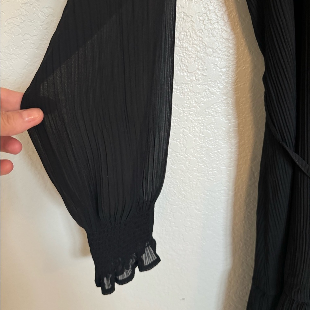 EUC Beautiful Black holiday dress. Small - Picture 3 of 7